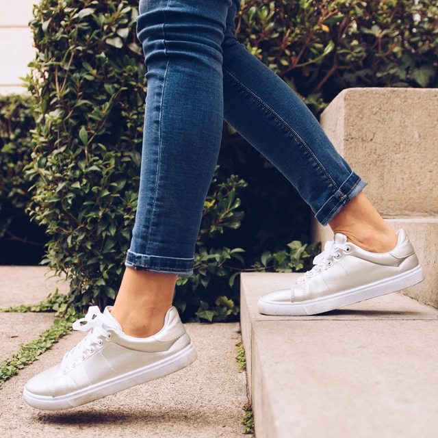 Chaussures adaptées aux pavés citadins